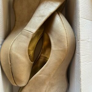Elegant Gold Women's Wedges Heels Maurice’s size 11